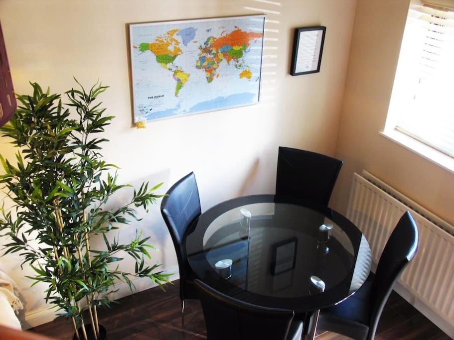 Must See, Quality 1 Bed, Romford, 20 Mins C.London Luaran gambar