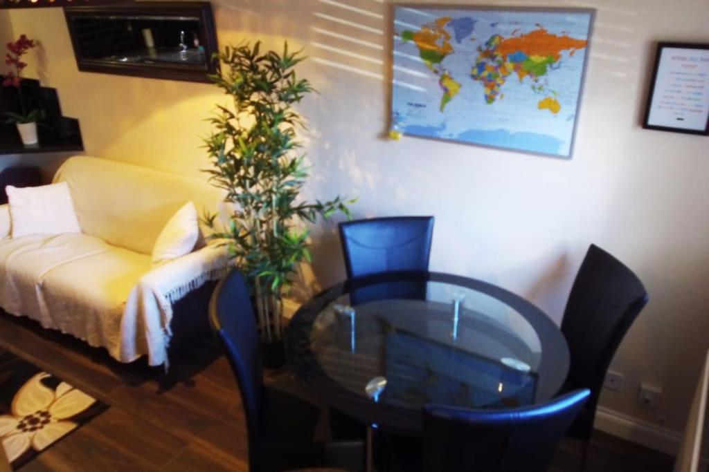 Must See, Quality 1 Bed, Romford, 20 Mins C.London Luaran gambar