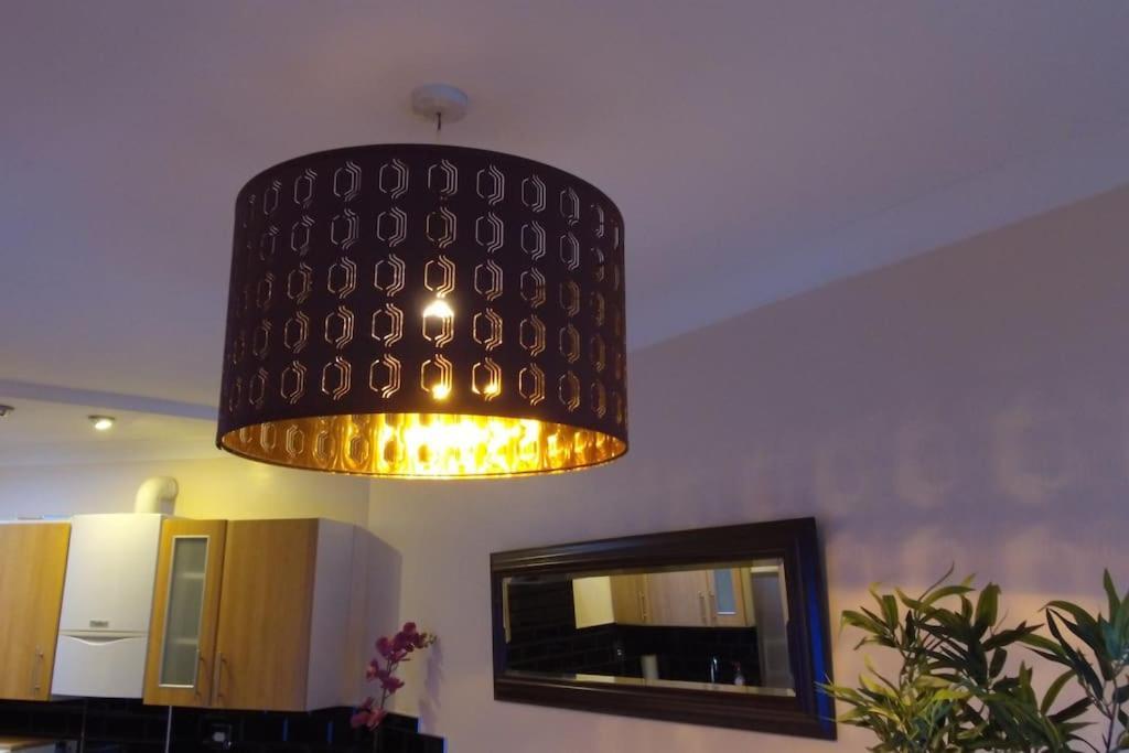 Must See, Quality 1 Bed, Romford, 20 Mins C.London Luaran gambar